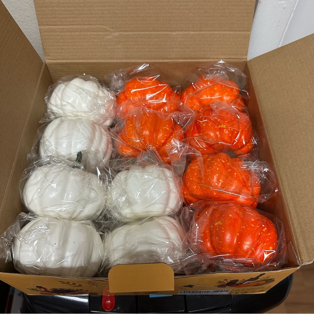 Set of 12 Artificial Pumpkins